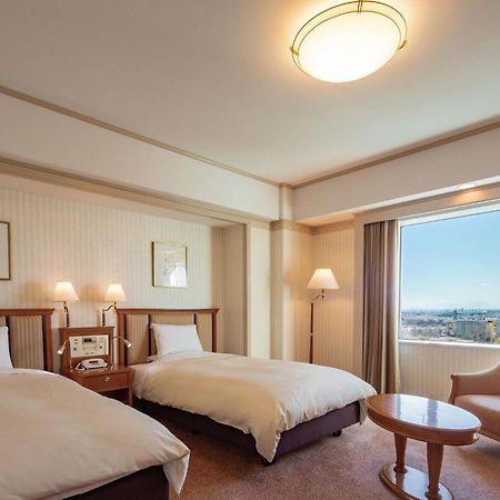 Crest Hotel Kashiwa Bagian luar foto